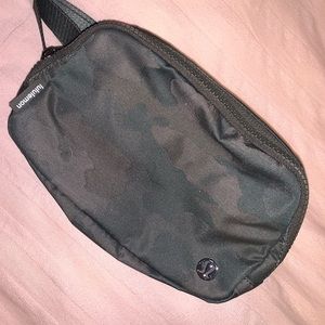 Heritage Camo Lululemon Everywhere Belt Bag